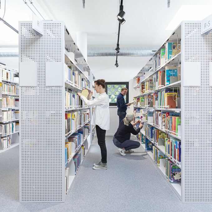 Weltweit einzigartiger Wissensspeicher für Schulbücher Wissenstransfer